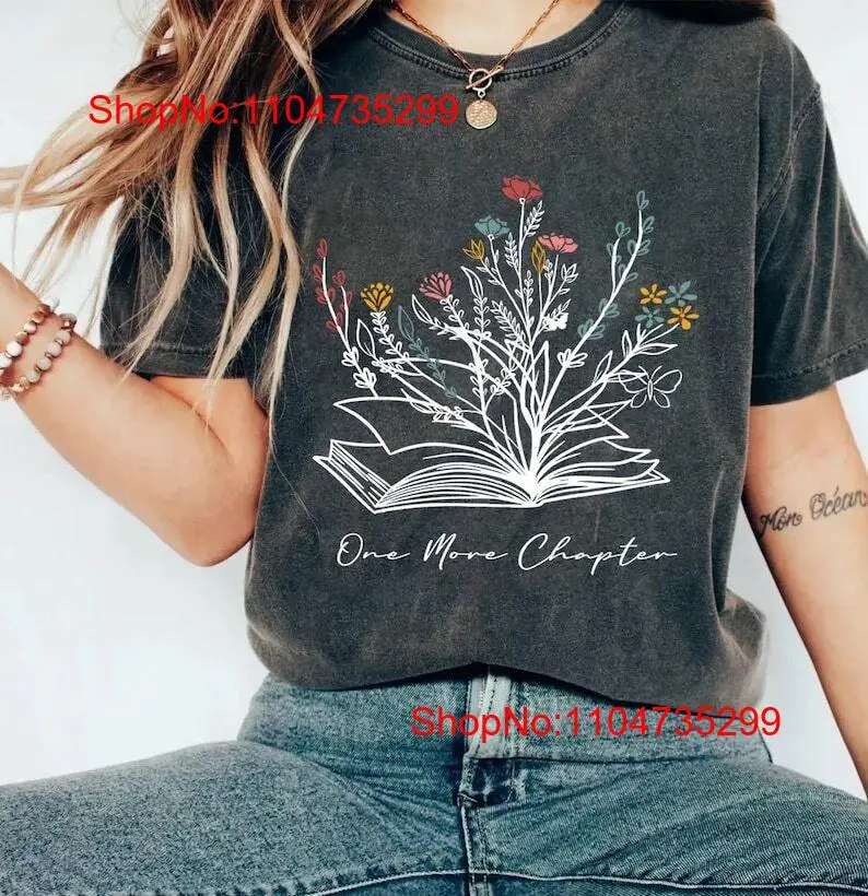 Book T Shirt One More Chapter  - огляд і ціна Vintage Fashion Knitwear Book