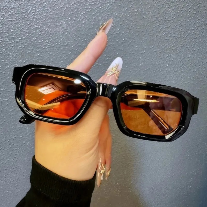 Fashion Square Vintage Sunglas - огляд і ціна Vintage Fashion Female