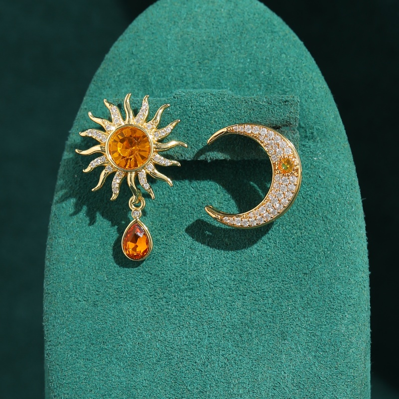 Vintage Yellow Crystal Sun Moo - огляд і ціна Vintage Fashion Jewelry Brands
